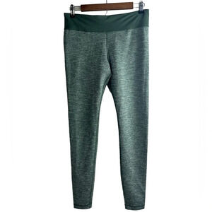Under Armour • Textured Green Leggings